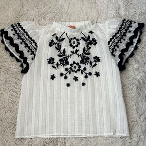 THML Sz XS White Blouse with Black Floral Embroidery and Flutter sleeves Women’s